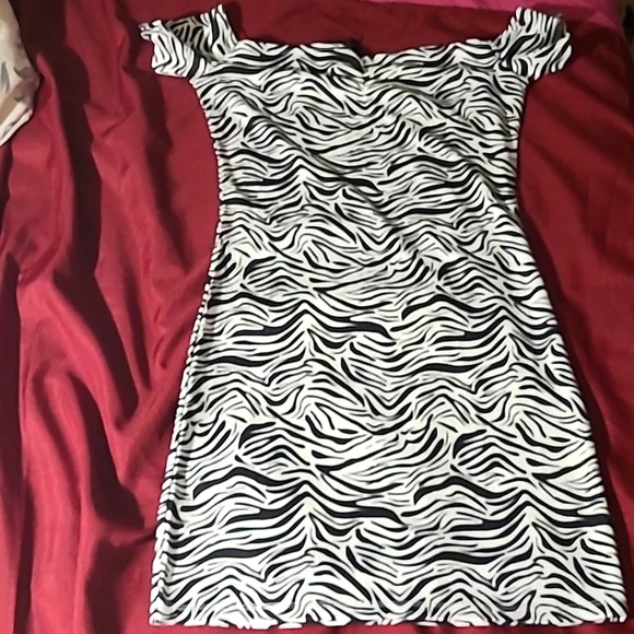 H&M | Dresses | Hm Zebra Print Bodycon Dress | Poshmark